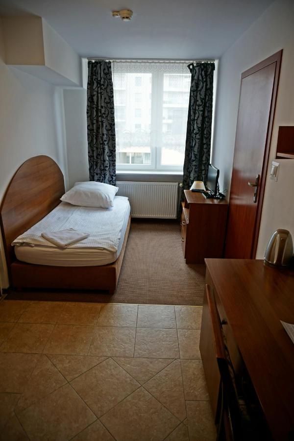 Scsk Brzezno Hostel Gdańsk Kültér fotó