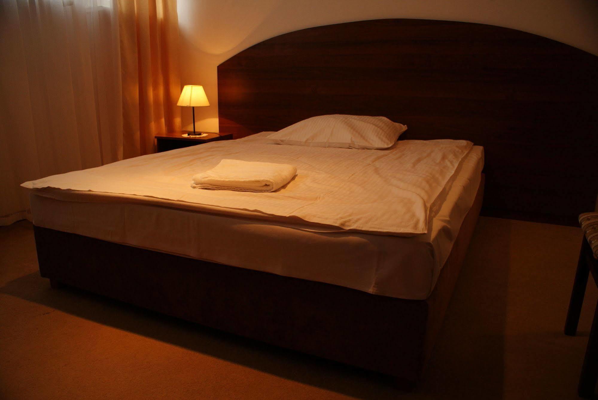 Scsk Brzezno Hostel Gdańsk Kültér fotó